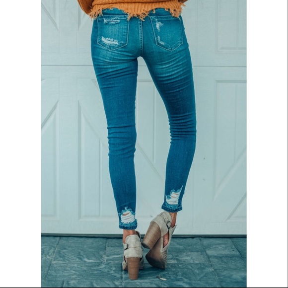 LAST 1! Natalie Distressed Frayed Skinny Jeans - Picture 5 of 6